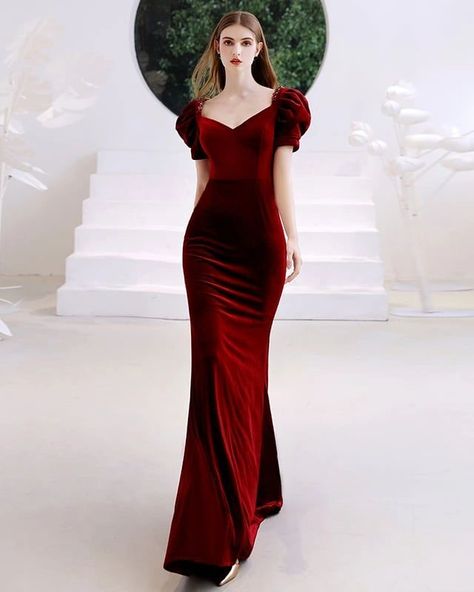 Wine Red Fishtail Evening Dress Woman Dm to order ⭐⭐⭐⭐⭐ Chrochet Braids, Diamond Ornaments, Velvet Style, Corset Style Tops, Fishtail Skirt, Woman Wine, Dress Woman, Human Braiding Hair, Bubble Sleeve