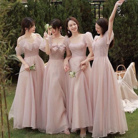 Gown For Bridesmaid With Sleeves, Princess Wedding Bridesmaids Dresses, Tulle Pink Bridesmaid Dress, Modest Wedding Bridesmaid Dresses, Pink Bridesmaid Dresses Sleeves, Pink Bridesmaid Dresses Long Sleeves, Sakura Bridesmaid Dress, Cute Bridesmaids Dresses, Bridesmaid Elegant Dresses