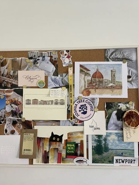 Travel Cork Board, Large Cork Board Ideas, Preppy Cork Board Ideas, Cork Board Collage Ideas, Diy Linen Pinboard, Corkboard Decoration Ideas, Bulletin Board Room Decor, Cute Pin Board Ideas, Desk Ideas Organization