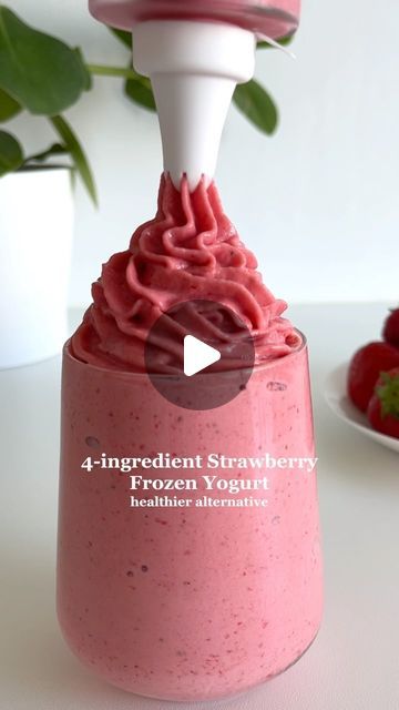 Easy To Make Desserts 2 Ingredients, Frozen Strawberry Recipes Healthy, Frozen Fruit Smoothie Recipes Yogurt, Strawberry Smoothie Recipe With Yogurt, Frozen Strawberry Ice Cream Healthy, Frozen Strawberries And Greek Yogurt, Frozen Strawberry Desserts, Frozen Strawberry Recipes, Frozen Yogurt Recipe