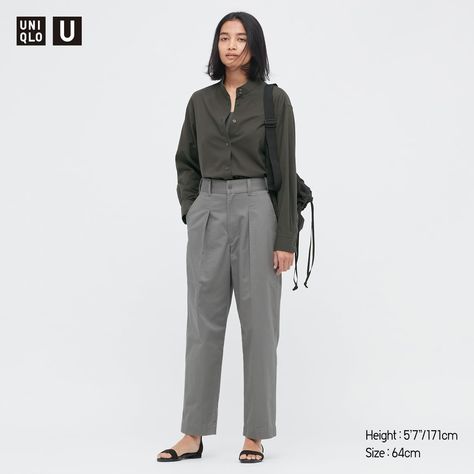 Uniqlo U, Uniqlo Women, Pleated Trousers, Women's Trousers, Military Fashion, Satin Fabric, Uniqlo, Fashion Pants, Suits You