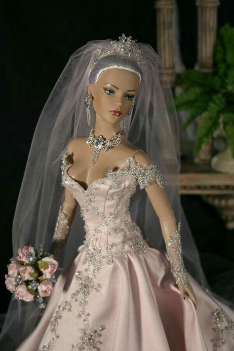 Pink Wedding Gowns, Barbie Bridal, Barbie Wedding Dress, Wedding Doll, Barbie Bride, Chic Chic, Marie Osmond, Barbie Wedding, Barbie Gowns