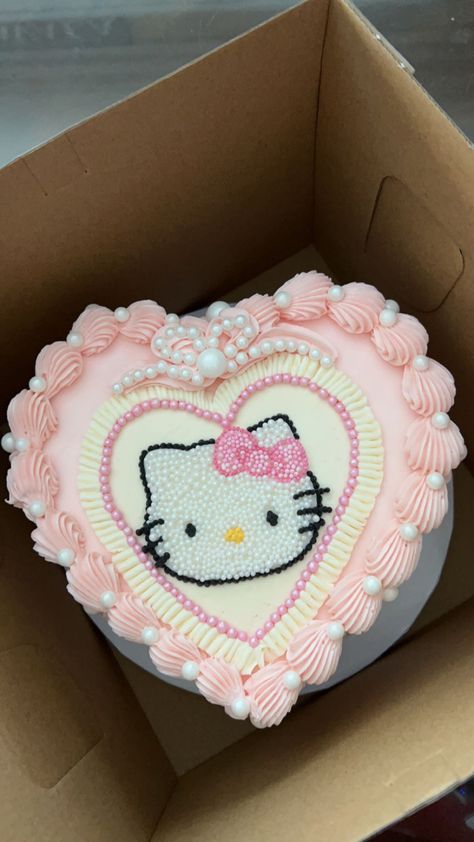 Sister Cake Ideas, Hello Kitty Birthday Outfit, Hello Kitty Cake Birthday, Kue Hello Kitty, Hello Kitty Cakes, Hello Kitty Birthday Decorations, Pink Presents, Bolo Da Hello Kitty, Cake Hello Kitty