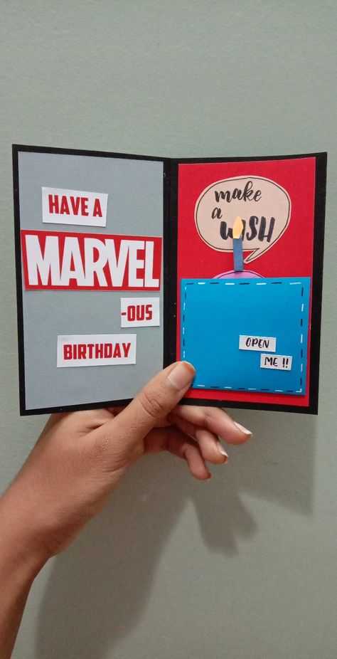 Avengers Cards Birthday, Diy Marvel Birthday Card, Marvel Birthday Present Ideas, Presents For Marvel Fans, Diy Marvel Gifts For Boyfriend, Marvel Card Ideas, Marvel Birthday Theme, Marvel Cards Handmade, Marvel Birthday Gift Ideas