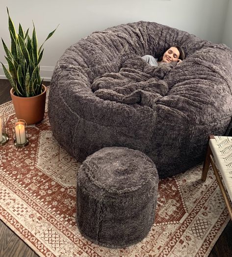 Lovesac on Twitter: "Tag your friend who is the MVP of napping 🏅Sac Bundles are 30% off! https://t.co/o9L4fUVwTI" / Twitter Small Apartment Design, Modern Home Interior Design, Cute Bedroom Decor, Cozy Room Decor, Elegant Living Room, Dream Room Inspiration, Room Makeover Bedroom, Dream House Interior, House Interior Decor