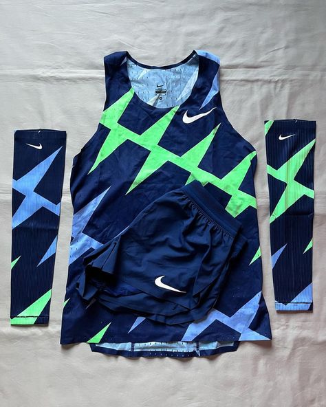 Running Jersey, Gym Wear Men, Sport Clothes, Running Day, Arm Sleeves, Nba Jersey, Running Shirts, Team Usa, Jersey Design