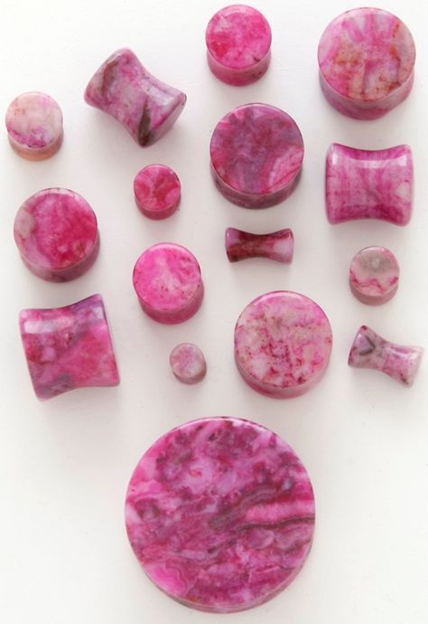 Ear Gauges Plugs, Stone Plugs, Piercing Ideas, Tunnels And Plugs, Gauged Earrings, Pink Agate, Ear Gauges, Stretched Ears, Plugs Earrings