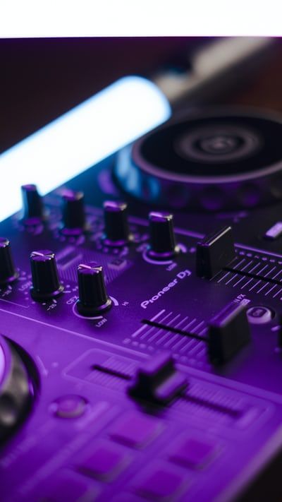 Dj Aesthetic, Focus Music, Music Mixer, Home Recording Studio Setup, Mixer Dj, Dj Photography, Dj Images Hd, Dj Photos, Electro Music