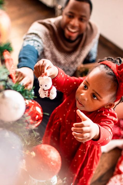 People Decorating Christmas Tree, Decorating Christmas Tree, Rockefeller Center Christmas Tree, Rockefeller Center Christmas, Santa Statues, Christmas Stock Photos, Christmas Tree Pictures, Decorate For Christmas, Family Stock Photo