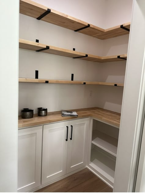 Small Pantry Shelves Ideas, Shiplap Corner Pantry, Walk In Corner Pantry, Builder Grade Corner Pantry Makeover, Small Pantry Wood Shelves, Barn Door Corner Pantry, Corner Pantry Wire Shelving, Closet Pantry Ideas, Small Walk In Pantry