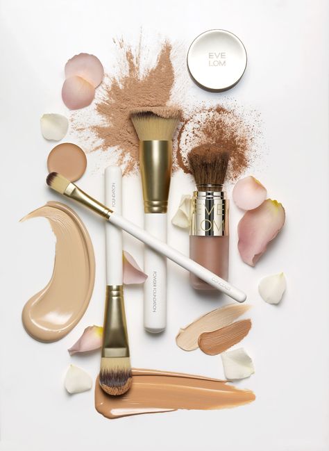 Everything You Need To Know About Makeup Brushes Beauty Fotografie, Fragrance Photography, Cosmetics Photography, Beauty Event, Beauty Products Photography, Still Life Photographers, Color Corrector, Flat Lay Photography, Makeup Photography