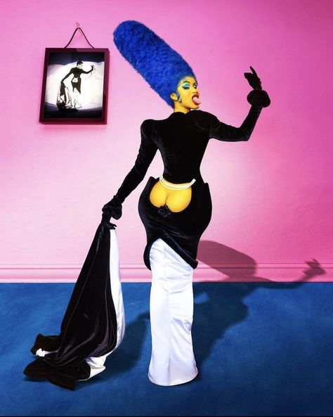 Female Rapper Costume, Cardi B Costume, Mugler 1995, Rapper Costume, Marge Simpson, Lion King Art, Fashion Leaders, Couture Looks, Female Rappers