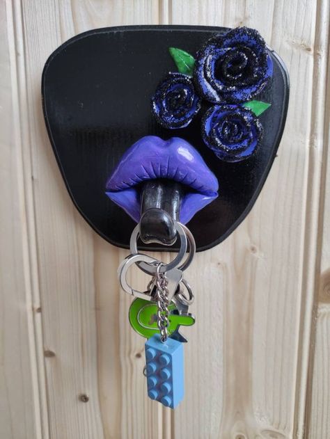 Key Holder Diy Clay, Air Dry Clay Key Holder, Keyholders Diy, Clay Key Holder, Personalized Key Holder, Key Holder Diy, Key Hanger, Key Hooks, Skull Tshirt