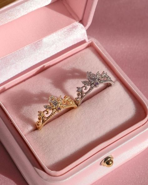 All Posts • Instagram Rapunzel Themed Wedding Ring, Tangled Ring, Rapunzel Ring, Rapunzel Crown, Princess Rings, Barbie Ring, Princess Tiara Ring, Rapunzel Wedding, Tiara Ring