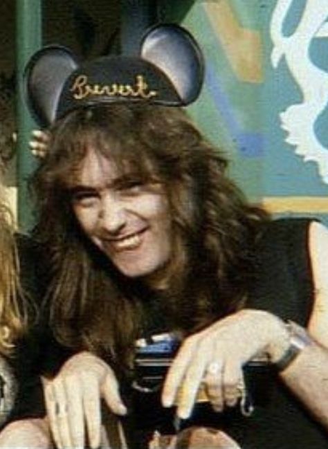 Iron Maiden 80s, Clive Burr, Steve Harris, Dave Murray, 90s Rock, Bruce Dickinson, Iron Maiden, Cool Bands, Random Stuff