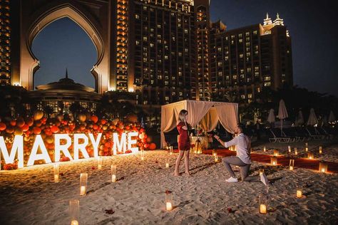 Dubai Proposal, Dubai Location, Places To Propose, Engagement Proposals, Tallest Building In The World, Best Places To Propose, A And M, Dubai Garden, Dubai Beach