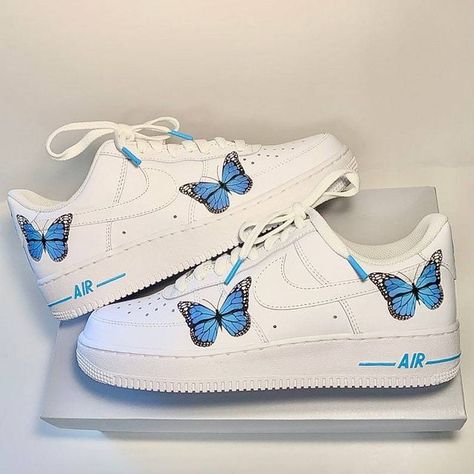 Air Force One Shoes, Custom Shoes Diy, Nike Shoes Air Force, Dr Shoes, Trendy Shoes Sneakers, Nike Shoes Girls, Preppy Shoes, All Nike Shoes, Personalized Shoes