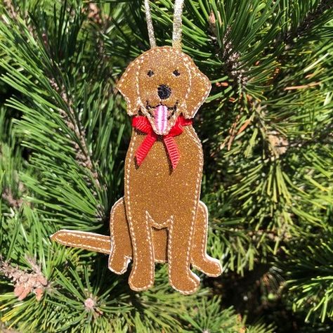 Gold Retriever, Golden Retriever Ornament, Ornament Embroidery, Golden Retriever Christmas, Felt Christmas Ornaments, Craft Night, Christmas Sewing, Dog Ornaments, Felt Christmas