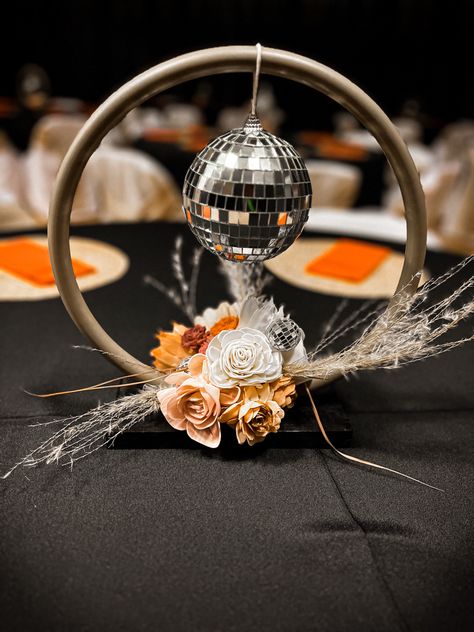 Disco Quinceanera, 70s Party Theme Centerpieces, 70s Disco Centerpieces, Disco Ball Centerpiece Ideas Wedding, Disco Ball Arrangement, Disco Prom Centerpiece, Disco Ball Prom, Disco Food Table, 70s Disco Party Decorations Table Centerpieces