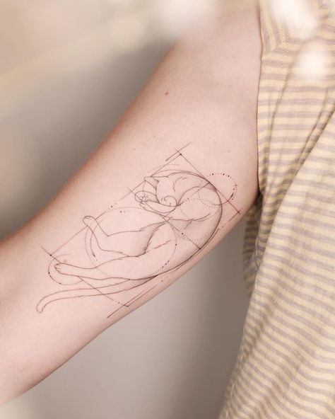 Fibonacci Cat Tattoo, Cat Tattoo Stretching, Cat Tattoo Shoulder, Cat Stretch Tattoo, Cat Fibonacci, Be Love Tattoo, Book And Cat Tattoo, Fibonacci Art Drawing, Cat Art Tattoo