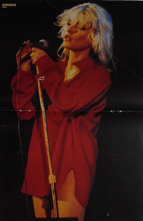 1978 poster Debbie Harry Aesthetic, Blondie Costume, Debbie Harry 70s, Debbie Harry Style, Deborah Harry Blondie, Harry Outfits, Deborah Harry, Blondie Debbie Harry, Iconic Looks