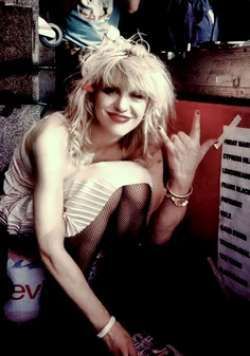 20 Pictures of Young Courtney Love Courtney Love, 90s Grunge, Grunge Style, The 90s