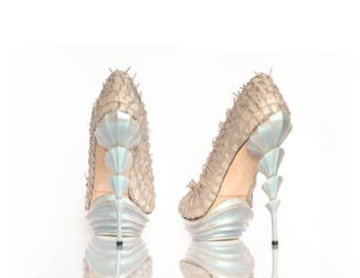 Little Mermaid Wedding Dress, Mermaid Heels, High Heels Aesthetic, Little Mermaid Wedding, Mermaid High, Bride Ideas, Heels Aesthetic, White Wedding Shoes, Mermaid Theme