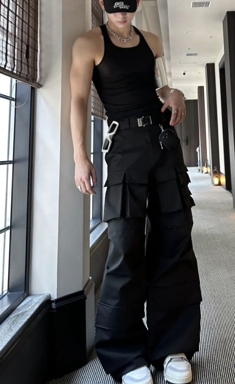 Black Dress Pants Outfit Aesthetic, Casual Alt Mens Fashion, Delinquent Aesthetic Outfit Male, Asian Male Streetwear, Y2k Style Outfits Men, Alternative Streetwear Men, Dark Male Fashion, Dark Rave Outfit Men, Male Fit Ideas