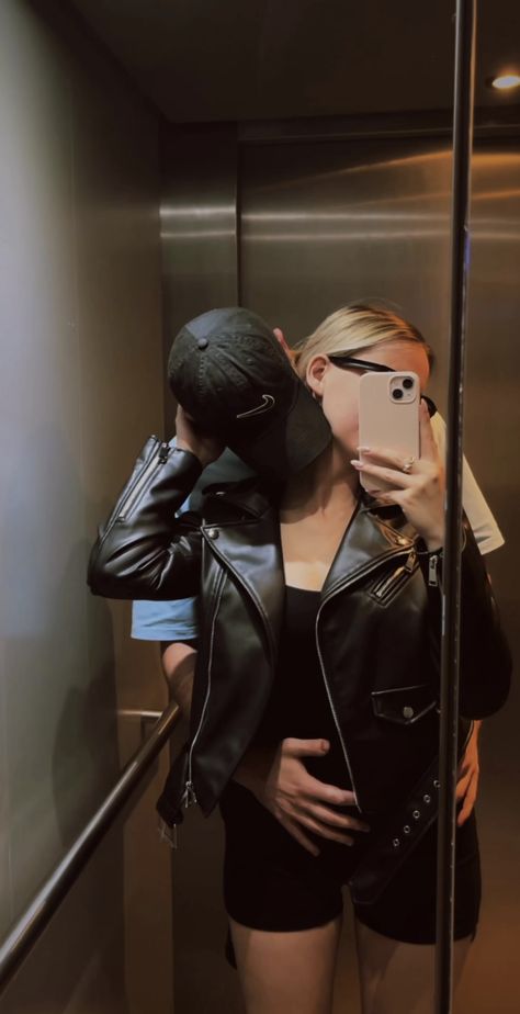 Blonde Couple, Couple Selfie, Penelope Douglas, Couple Selfies, Future Love, The Love Club, Boyfriend Goals, Photo Couple, Couples Poses For Pictures