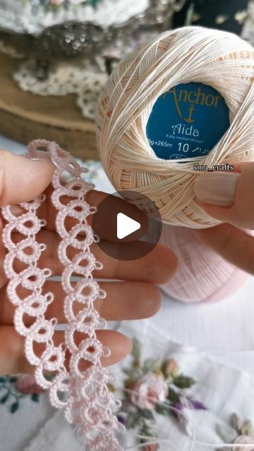 Crochet Lace Edging Tutorial, How To Make Lace Tutorials, Tatting Lace Tutorial, Crochet Edging Tutorial, Tatting Needle, Needle Tatting Tutorial, Lace Tutorial, Crochet Tatting, Tatting Patterns Free