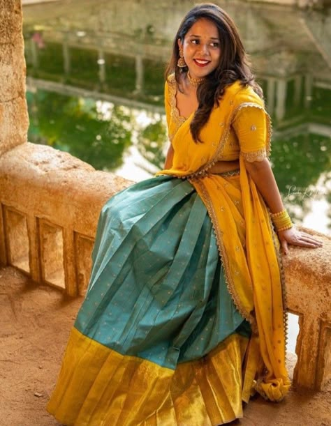 Aesthetic Half Saree Poses, Plain Half Saree Designs, Half Saree Ideas Simple, Simple Half Saree Designs, Dhavani Half Saree Color Combos, Halfsarees Traditional, Half Saree Designs Simple, Long Dress Indian, Crop Outfits