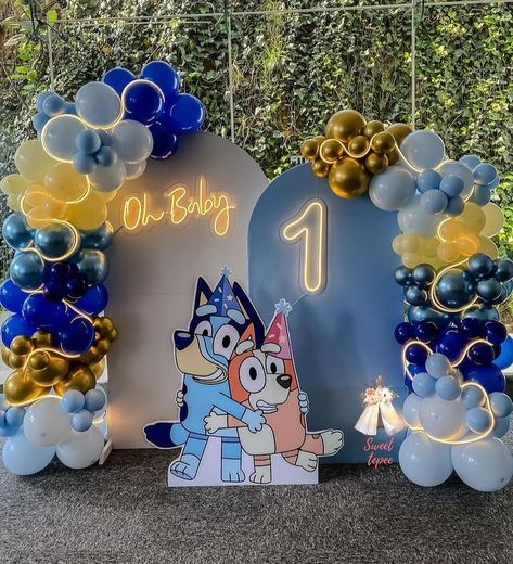 First Birthday Bluey Theme, Fiesta Bluey, 2nd Birthday Photos, Balloons Bouquet, Bluey Party, Bluey Birthday, 2nd Birthday Party Themes, First Birthday Party Themes, Blue Balloons