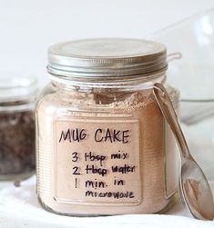 Chocolate Mug Cake (1 Minute) by I am Baker Homemade Food Gifts for Christmas | The Bearfoot Baker Mug Cake Gift Ideas, Cake In A Jar Gift, Canning Meals, Homemade Yellow Cake, Microwave Mug Recipes, Dry Mixes, Cake Mug, Mug Cakes, Homemade Food Gifts