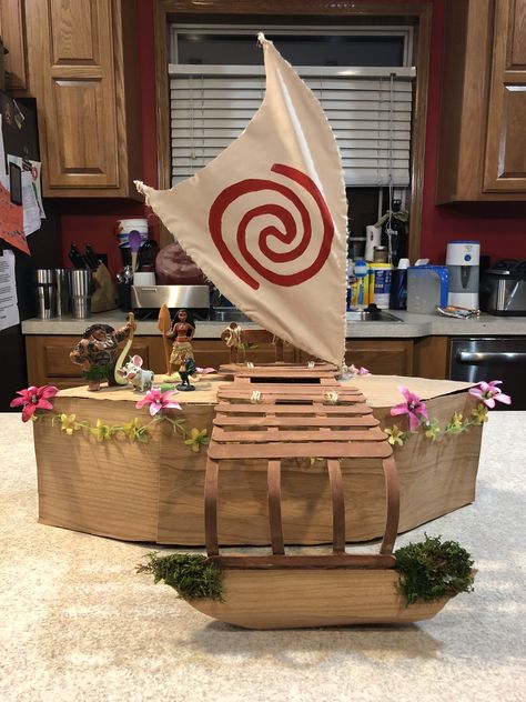 Moana Valentine’s Day Box Moana Sailboat, Cardboard Boats, Moana Boat, Moana Jr, Γενέθλια Mickey Mouse, Moana Birthday Party Theme, Moana Theme Birthday, Cardboard Boat, Moana Theme