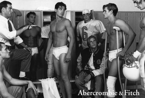 Muscular Men, Locker Room, Shirtless Men, Abercrombie & Fitch, A Group, Male Models, Male Model, Abercrombie Fitch, Vintage Men