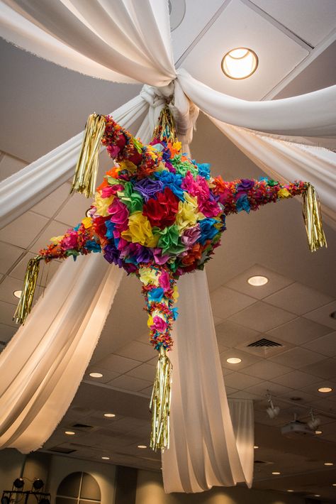 Mexican Quinceanera Theme Centerpieces, Pinata Decorating Ideas, Fiesta Theme Quinceanera Centerpieces, Mexican Flower Hair Pieces, 3iesta Party, Mexican Tent Decoration, Latin Themed Party Decor, Quinceñera Decoration Ideas Mexican, Quince Decorations Mexican Theme