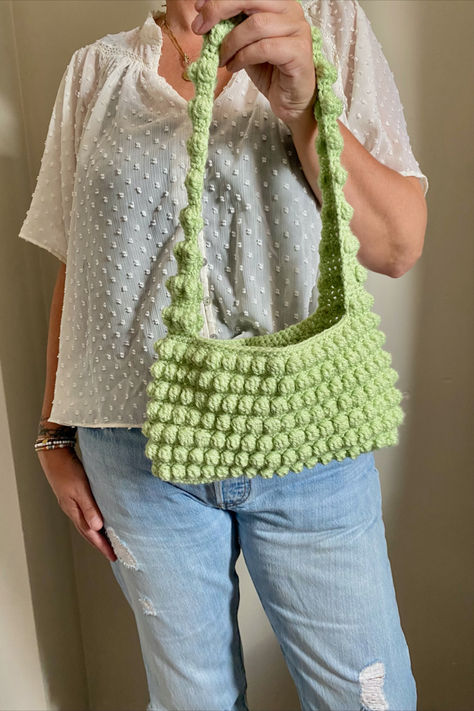 crochet bobble stitch bag Bobble Bag Crochet, Crochet Bobble Stitch, Stitch Bag, Crochet Bobble, Bobble Stitch, Bag Crochet, Crochet Bag Pattern, Crochet Bags, Beautiful Crochet