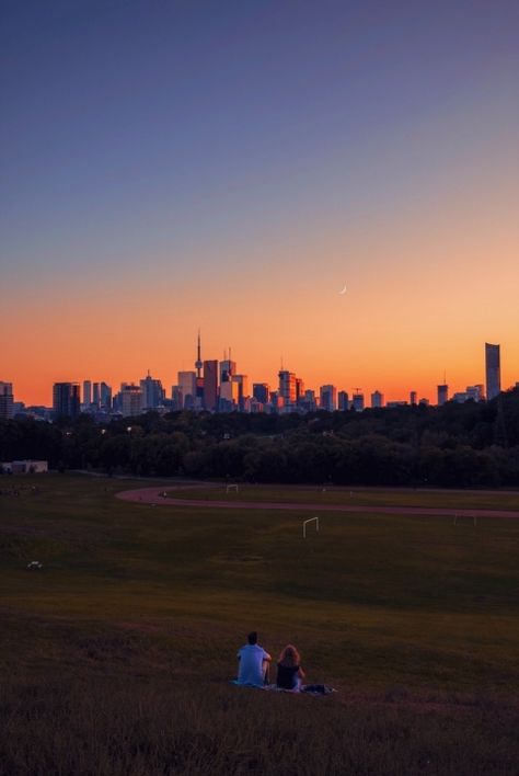 Toronto Pictures, Riverdale Park, Skyline Mural, Sunset City, World Pictures, Dream Lifestyle, City Photography, Summer Bucket, European Summer