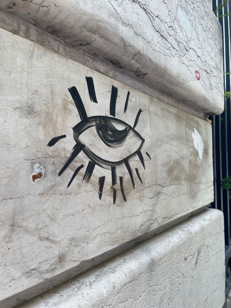 Eye Graffiti Art, Evil Eye Graffiti, Spiritual Graffiti, Minimal Graffiti, Graffiti Eyes, Guitar Customization, Eye Graffiti, Graffiti Project, Delta Green