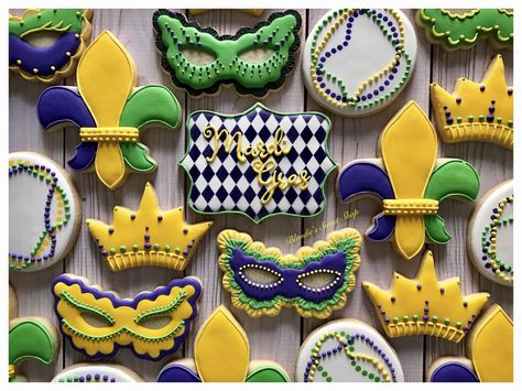 Mardi Gras Cookie, Mardi Gras Cookies, Mardi Gras Desserts, Mardi Gras Cake, Mardi Gras Party Decorations, Madi Gras, Mardi Gras King Cake, Mardi Gras Food, Royal Iced Cookies