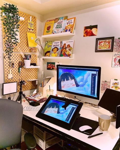 Digital Art Room Aesthetic, Graphic Designer Setup Aesthetic, Digital Workspace, Animator Desk Setup, Artist Setup Art Rooms, Study Desk Illustration, Desk Setup Digital Artist, Artist Working Space, Desk Set Up Artist