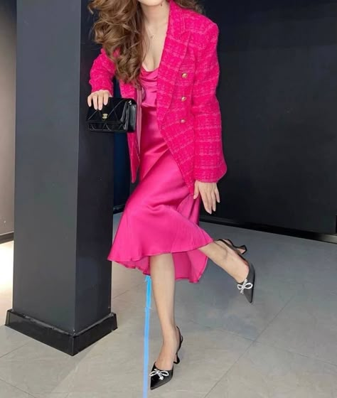 Purple And Pink Outfit, Fuchsia Outfit, All Pink Outfit, Girls Fashion Outfits, Blazer Dress Outfits, Street Styl, Barbie 2023, Fun Outfits, Work Formal