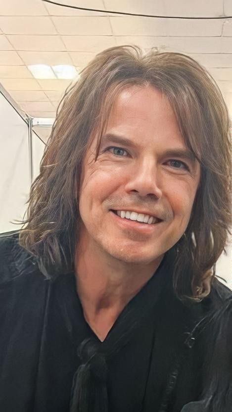 Joey Tempest, New Photo Download, Charlie Hunnam, Home Pictures, Never Give Up, A Good Man, Universe, Quick Saves