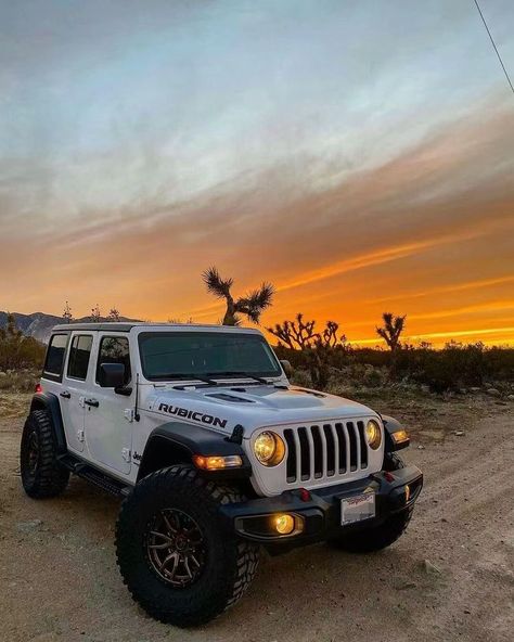 Jeep Driving, White Jeep Wrangler, Jeep Wallpaper, White Jeep, Jeep Photos, Custom Jeep Wrangler, High Ground, Slow And Steady, Dream Cars Jeep