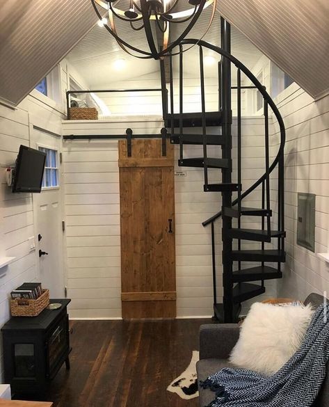 Spiral Staircase Loft, Diy Tiny Home, Stairs Loft, Spiral Staircase Kits, Spiral Stairs Design, Staircase Kits, Spiral Stair, Tiny House Bedroom, Tiny House Stairs