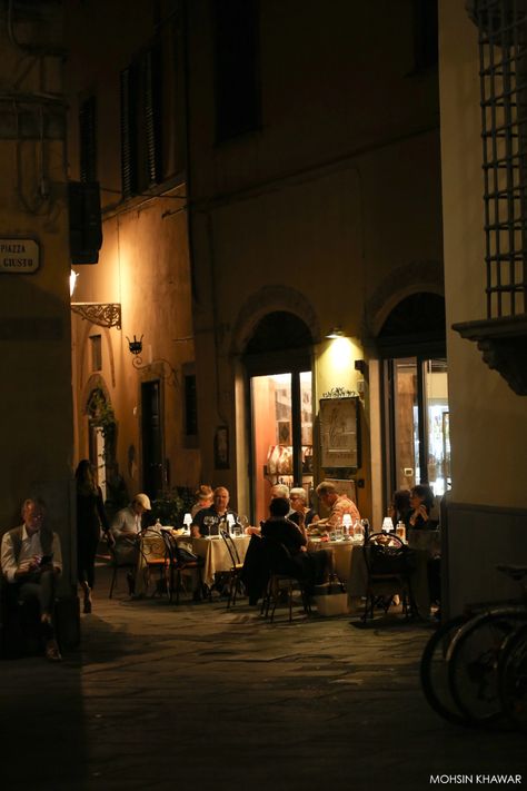 Lucca (Italy) – The Bicycle City | Mohsin Khawar Photography Moving To Italy, Lucca Italy, Living In Italy, Travel Tags, City Night, Italy Aesthetic, Strange Places, Night Vibes, Europe Summer