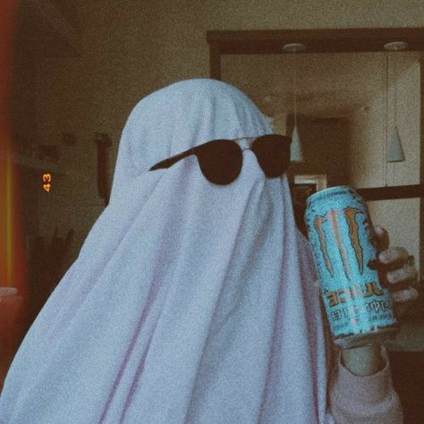 Ghost Wearing Sunglasses, Clever Costumes, Yellow Aesthetic Pastel, Sheet Ghost, Ghost Photography, Ghost Boy, Ghost Pictures, Ghost Photos, Wearing Sunglasses