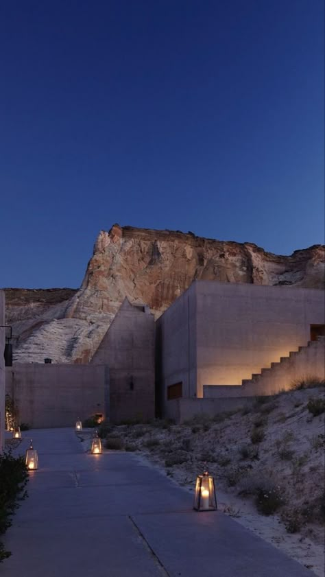 Amangiri Resort Utah, Kauai Hotels, Amangiri Resort, Desert Resort, Luxury Lifestyle Travel, Architecture Luxury, Desert House, Best Boutique Hotels, Hotel Interior Design