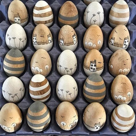 Eastern Eggs Decoration, Wooden Eggs Crafts, Neutral Easter Decor, Painted Wooden Eggs, Eastern Eggs, Walnut Shell Crafts, Neutral Easter, Wooden Easter Eggs, Egg Ideas