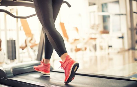 Walking Workout: Treadmill Slimmer https://www.prevention.com/fitness/14-walking-workouts-to-burn-fat-and-boost-energy/slide/2 Walking For Exercise, Workouts To Burn Fat, Walking Workouts, How To Start Exercising, Physically Active, Treadmill Walking, Start Working Out, Best Exercise, Treadmill Workout